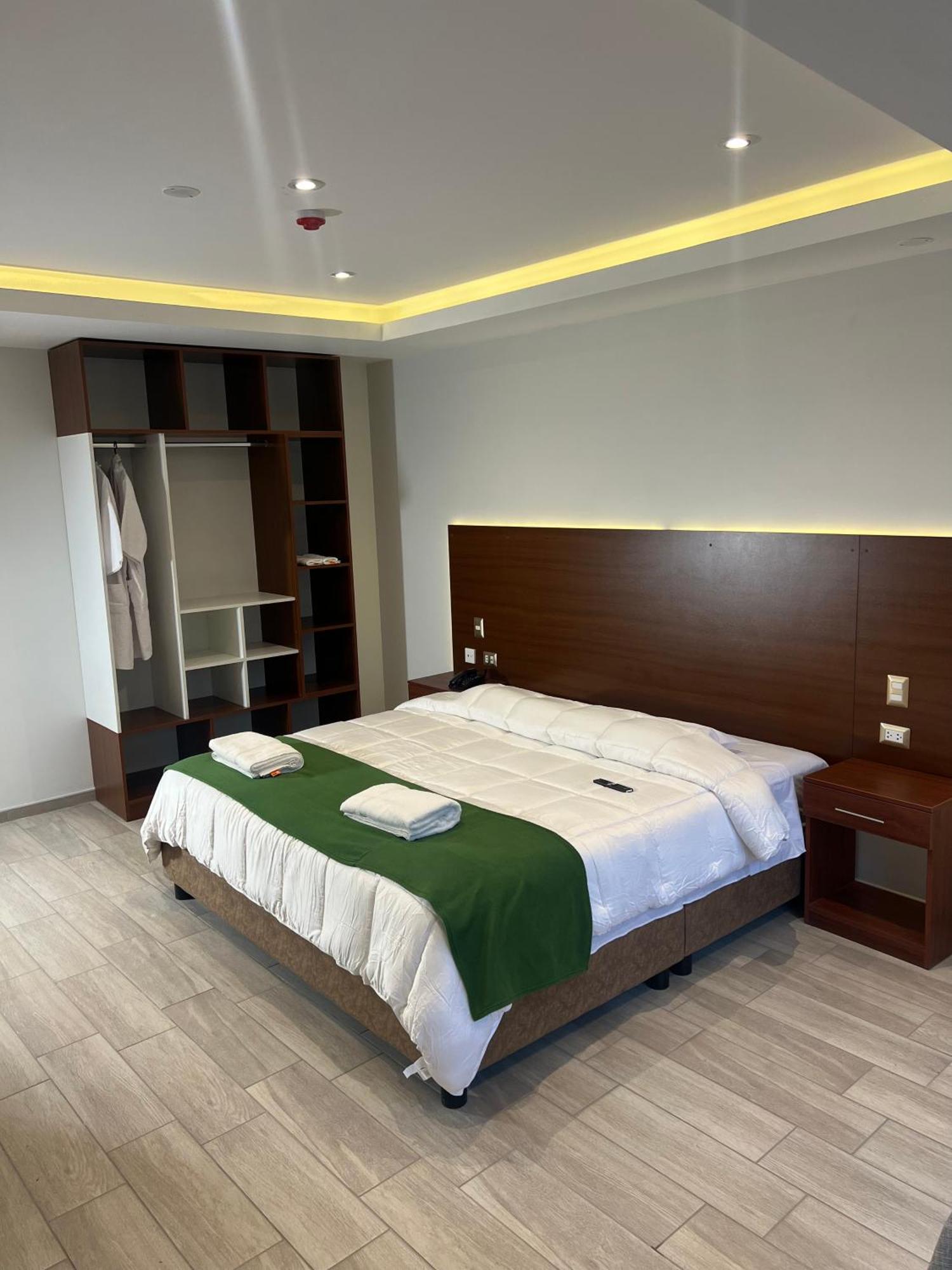 El Alamo, Ejecutivo Y Spa 쿠스코 외부 사진